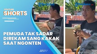 Viral Video Seorang Pemuda Tak Sadar Direkam Kakaknya saat Asyik 'Ngonten' di Teras Rumah