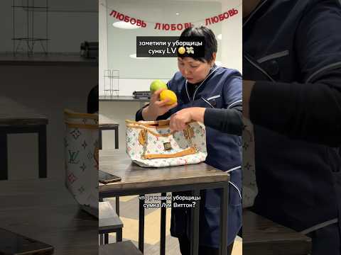 Мы конечно знали, что она крутая, но чтоб прям две сумки Луи Витон и друзья в Италии… 🤣💅🏻