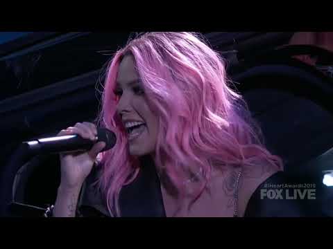 Halsey ft Yungblud - Without me bw 11 minutes - Live @ 2019 iheartradio music awards