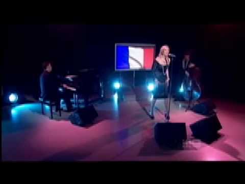Caroline Nin sings Edith Piaf's 