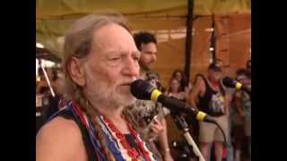 Willie Nelson - Ou Es-Tu, Mon Amour? / I Never Cared For You - Woodstock 99 (Official)