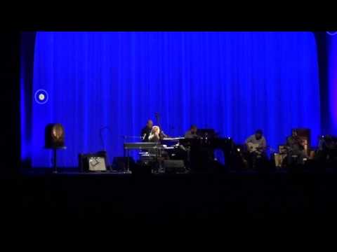 Diana Krall Wallfower Tour Düsldorf 04.10.2015  California Dreamin'