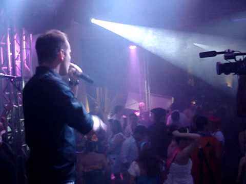 DJ Nizo Gomide & Live Project tocando Happy - Hotel Sheraton Curitiba