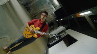 Nicolas Michaux – “Watching The Cars”