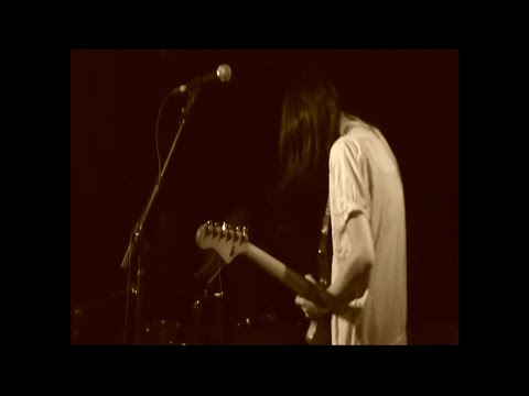 Nisennenmondai live in UK, 2008 - full set 38min!