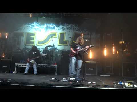 Tesla : Edisons Medicine @ HRH AOR Rotherham 6-4-13