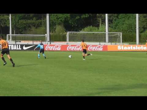 29 mei 2017 VV De Meern JO15-1 - FC Utrecht JO14-1 2-3 Wie?