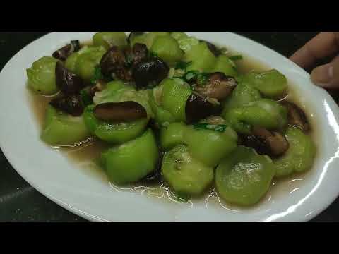 Mướp xào nấm