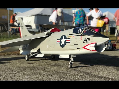 Large Scale F-8 Crusader Flight and Crash! -- Top Gun Invitational 2018