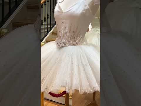 🎀 Hora do chá real em Paris no Nina’s Marie-Antoinette + visita à loja Repetto #luxo #shorts