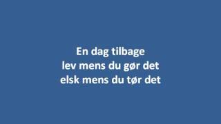 Nik &amp; Jay - En Dag Tilbage Lyrics
