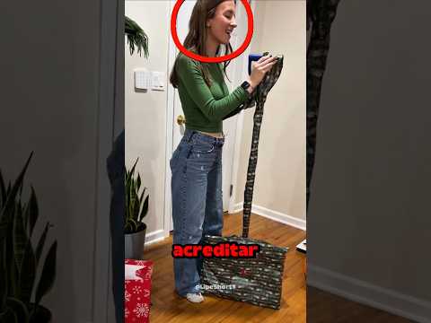 Ela Ganhou Uma Pá de Natal Mas Não Esperava Por Isso 🥹❤️ #curiosidades #shorts