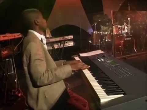 Ntokozo Mbambo - The Blood Will Never Loose Its Power (feat. Hlengiwe Mhlaba)