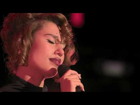 RAYE - I Know You're Hurting (Live at Lowlands 2025)