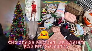 Christmas Present Unboxing 2021 / Part 1