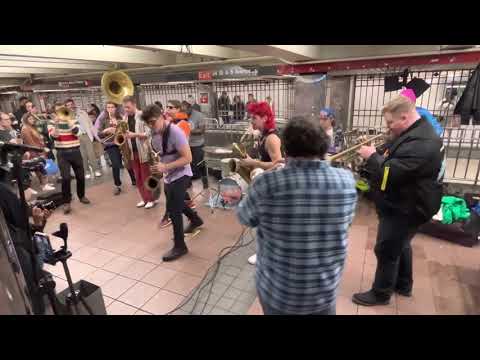 Leo P With Lucky Moon Zooz 4 #luckymoonzooz #luckymoonzooz #moonhooch #luckychops