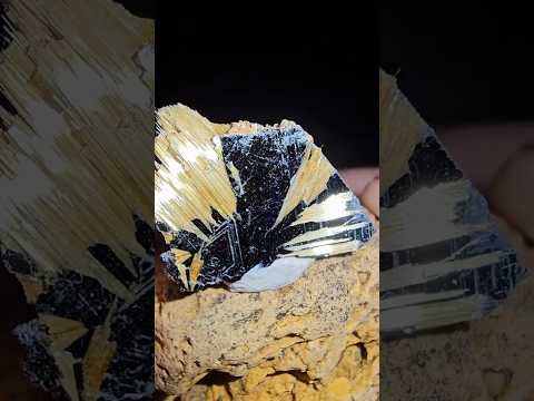 Rutile w/ Hematite from Novo Horizonte, Bahia, Brazil