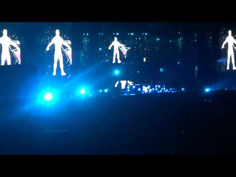 Tiesto ' Wonderwall 2Night' at his Club Life- College Invasion Tour LA