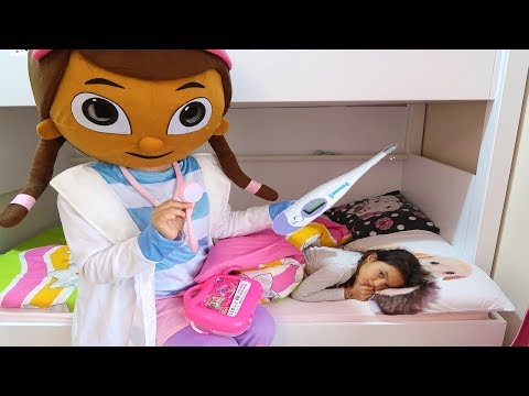 Masal Hasta Oldu Doc McStuffins Yardıma Yetişti! Masal Pretend Play Sick fun play for kids video