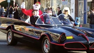 BATMAN & SANTA TEAM UP: "A Very BatSquad Christmas"