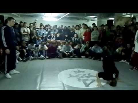 Bboy Booka & Bboy DenyRock (Comix Zone Crew) vs Bboy Vadim & Bboy Sprayt