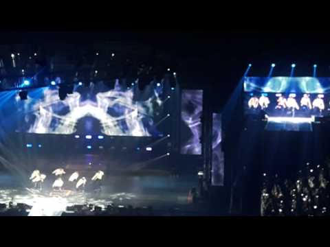 (170506) J-Hope - Boy Meets Evil + BTS - Blood Sweat and Tears [WINGS TOUR IN MANILA] (fancam)