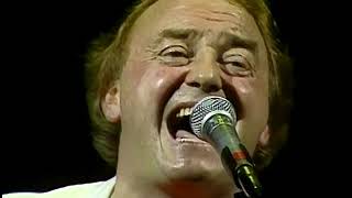 Gerry & The Pacemakers Don't Let The Sun Catch You Crying, Ferry Cross the Mersey Live