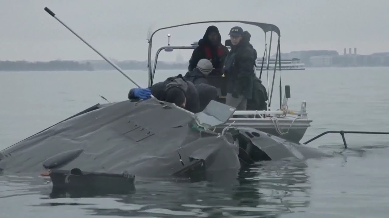 See the D.C. helicopter crash debris: Watch investigators search what remains from crash scene