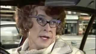 STANLEY BAXTER - LEARNING TO DRIVE