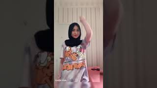 Goyangan cewek hijab #shorts #video #viral #cewekcantik #hijab #tiktok