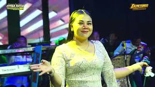 Download lagu ADEM AYEM // CITRA NADA LIVE DUKUH BANJARMELATI - DESA BANGSRI // BULAKAMBA - BREBES mp3