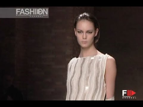 LAURA BIAGIOTTI Fall Winter 2001 2002 Milan - Fashion Channel