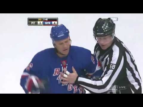 Sean Avery taunts Max Talbot with slowmo | 03/04/2010 [HD]