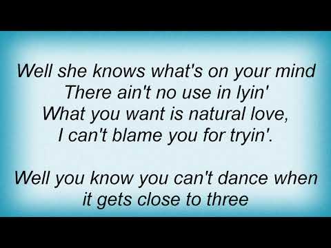 Shakin' Stevens - Don't She Look Good Lyrics