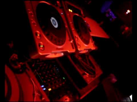 Dj Mike B - Show me love (expections mike b mix)