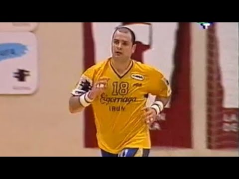 Etxaburu siempre en su sitio. CE 1994/95. C.D. Bidasoa - RK Zagreb. Final-Ida. Irún