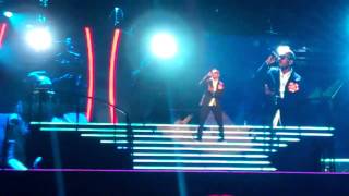 Body To Body/Wet The Bed/Take You Down-Chris Brown (F.A.M.E. Tour / 10/23/11)