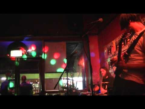 Fractal Mind Implosion - Live @ Rics Bar, Brisbane (FULL SHOW - 30-10-2013)