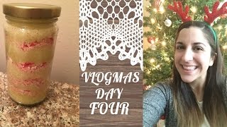 CHRISTMAS TUNES & DIY CANDY CANE SUGAR SCRUB | Vlogmas Day 4