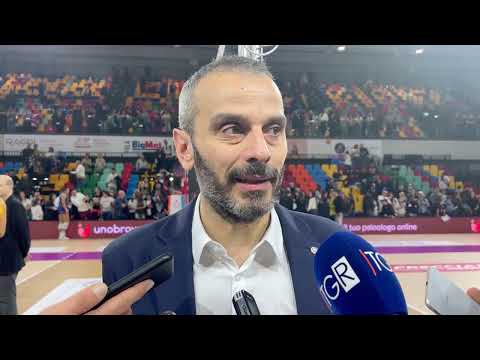 Coach Marco Gaspari after the 3-0 defeat against Prosecco DOC A. Carraro Imoco Conegliano