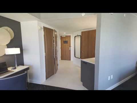 Fremont Marriott Silicon Valley [Executive Suite] (521)