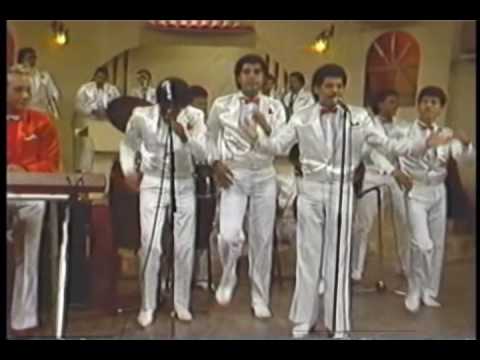 DIONI FERNANDEZ feat SERGIO VARGAS - Los Diseñadores (80's)