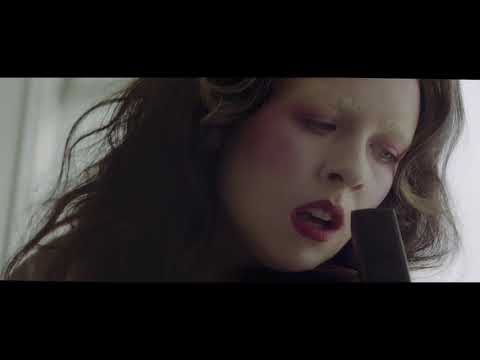 Allie X - Love Me Wrong (Cape God Digital Concert)