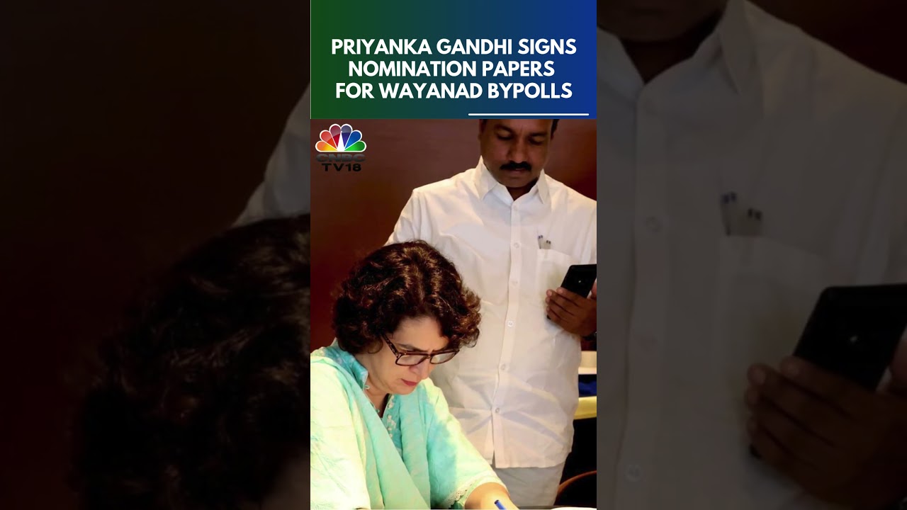 Priyanka Gandhi Files Nomination Papers For Wayanad Lok Sabha Bypoll | N18S | CNBC TV18