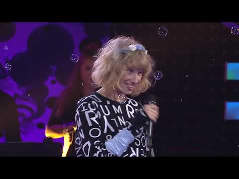 Rusnė ir Baltos Varnos - Stadionai | Dainuok su manim