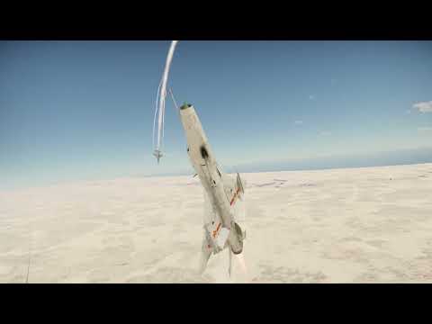 WarThunder 1v1 Dogfight : J-7E vs F-16A Block 10