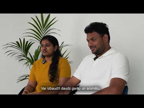 Videofilmas Ar atvērtību uz sapratni priekšskatījuma attēls