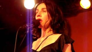 PJ Harvey &amp; John Parish - Leaving California - Live at Astra Club, Berlin