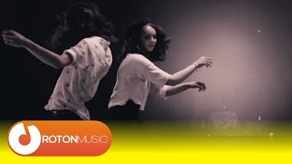 Muzica in cantece Music Video