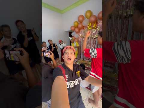 YANG MAU APKING KOMEN MUMPUNG OMPED ULANG TAHUN #ompedvisual #shortvideo #comedy